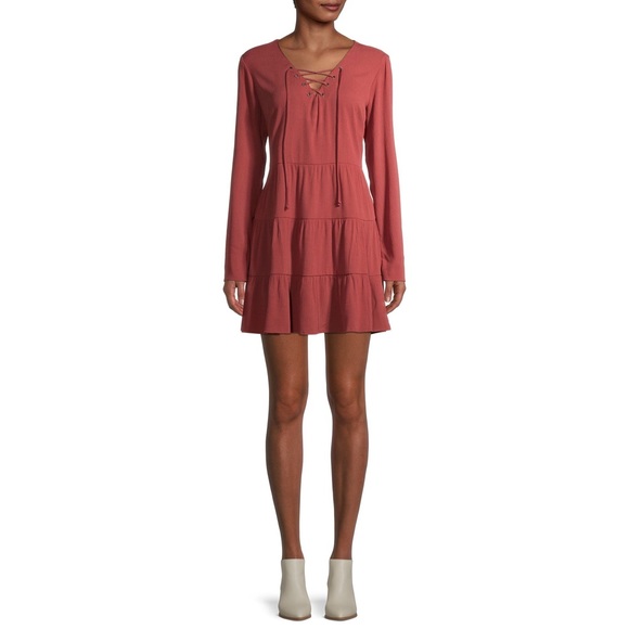 New Lace Tier Dress - Picture 3 of 6